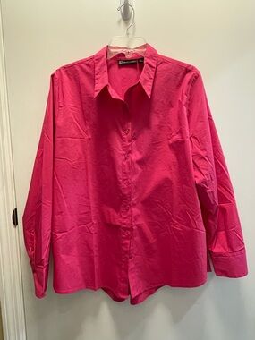 New York & Company Magenta Button-Up Dress Shirt / Large